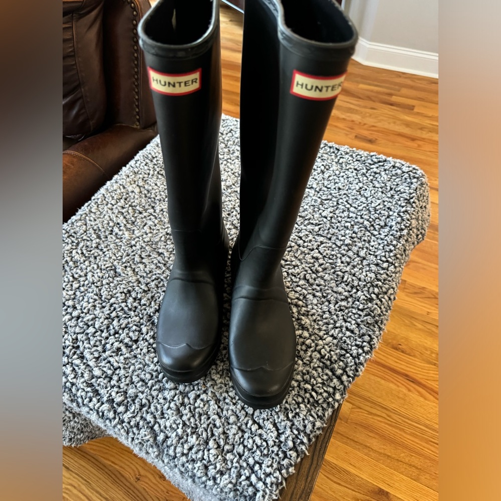 Hunter Rain Boots, tall, matte black, size 9